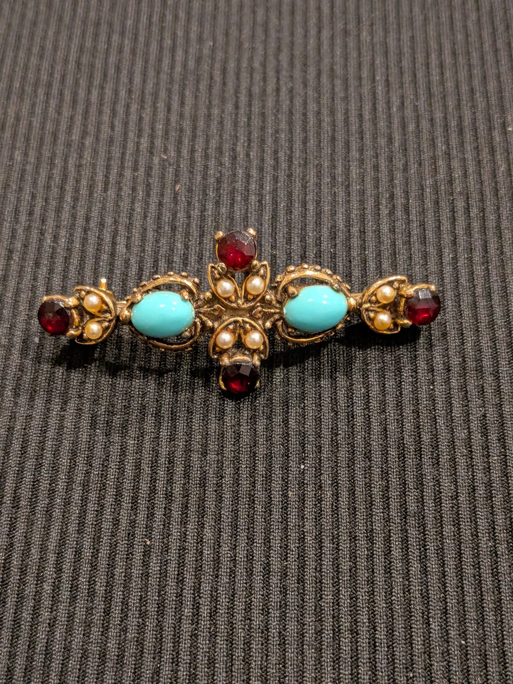 B#3: Beautiful Detailed ART Victorian Revivi Brooch Vintage 1960s.